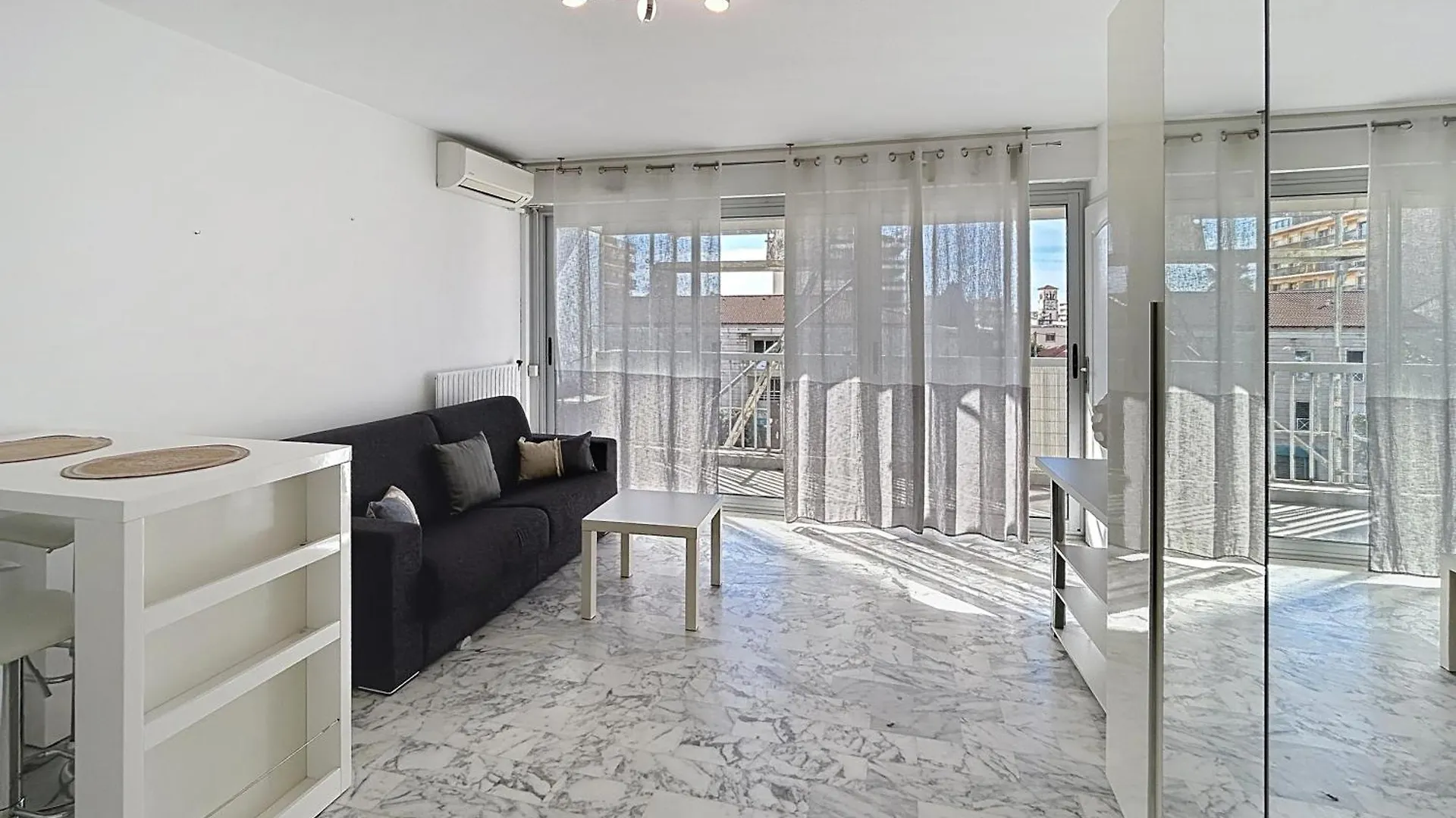 La Salangane Apartment Cannes France